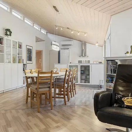 0350-romo-regnspoven-14 * Molby